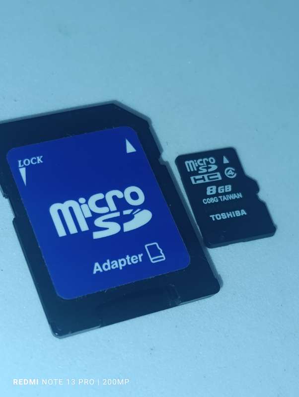 Micro SDHC 8GB Toshiba + Micro Sd Adapter