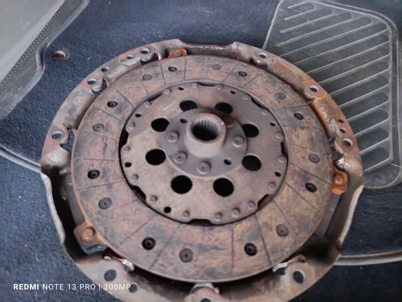 Nissan Xtrail T30 QR25 Clutch + Flywheel - Used