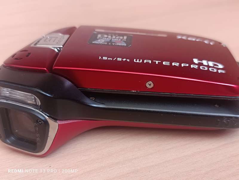 Sanyo VPC-CA9 Xacti 9 Megapixel Water Proof HD Digital Video Camera
