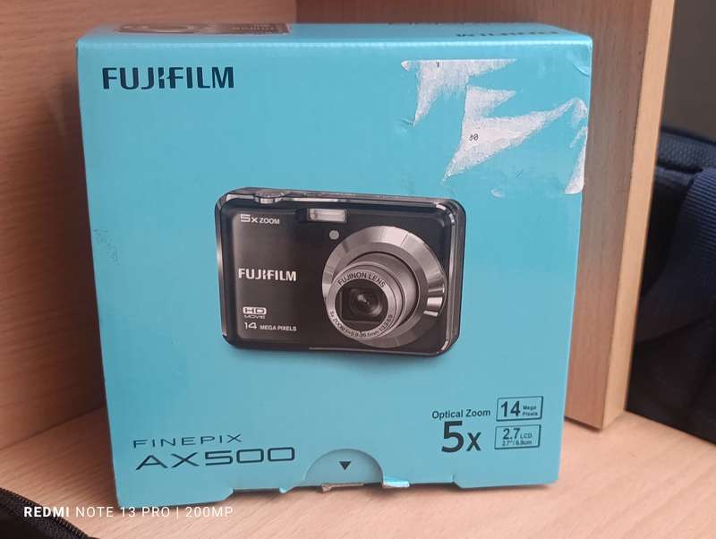 Fujifilm FinePix AX500 - 14MP - 5x Zoom - Digital Camera