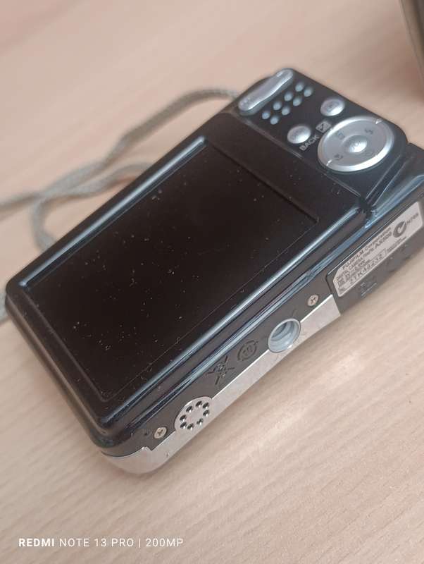 Fujifilm FinePix AX500 - 14MP - 5x Zoom - Digital Camera