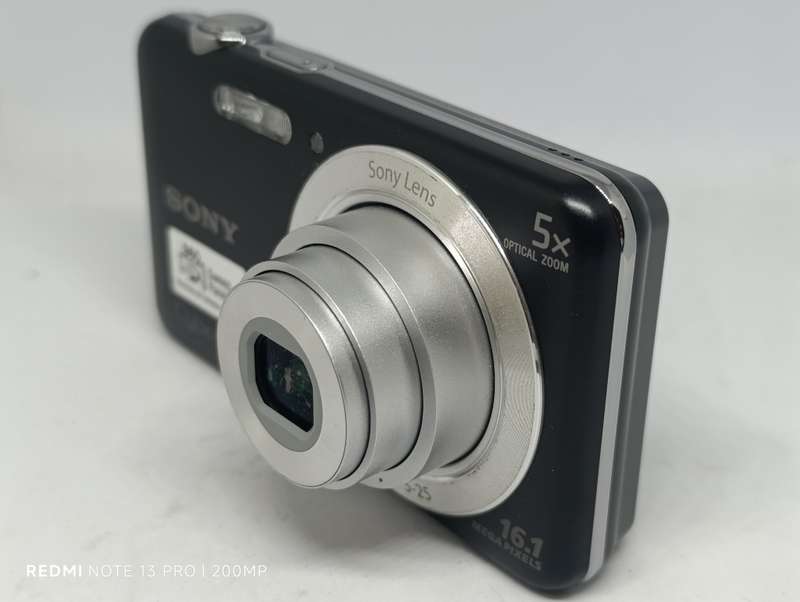 Sony Cyber-shot DSC-W710 - 16.1MP - 5x Zoom - Digital Camera