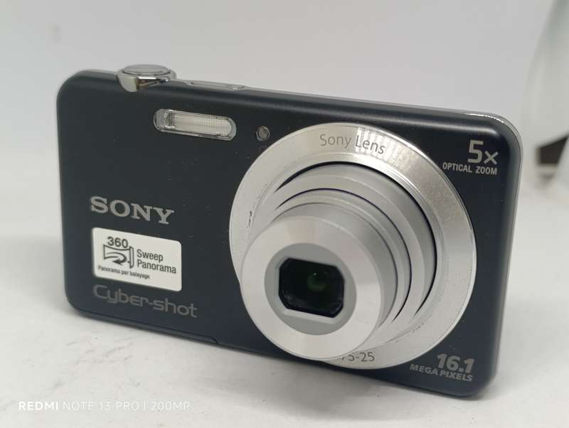 Sony Cyber-shot DSC-W710 - 16.1MP - 5x Zoom - Digital Camera