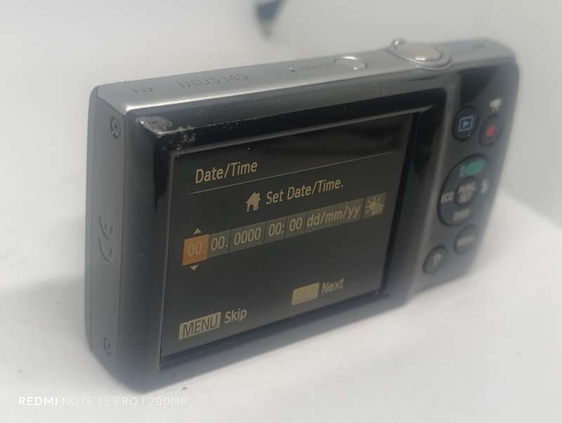 Canon IXUS 145 - 16MP - 8x ZOOM - DIGITAL CAMERA