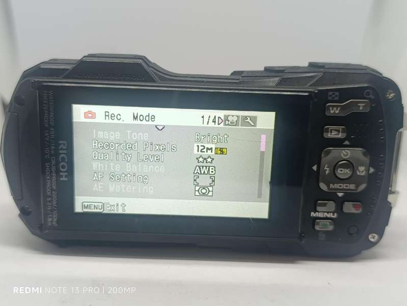 Ricoh WG-60 - 16MP - 5x Zoom - Waterproof Digital Camera