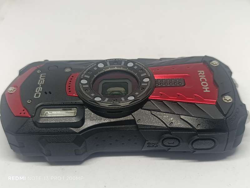 Ricoh WG-60 - 16MP - 5x Zoom - Waterproof Digital Camera