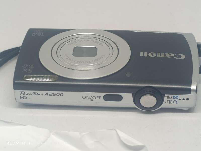 Canon POWERSHOT A2500 - 16MP - 5x Zoom - Digital Camera - No Charger