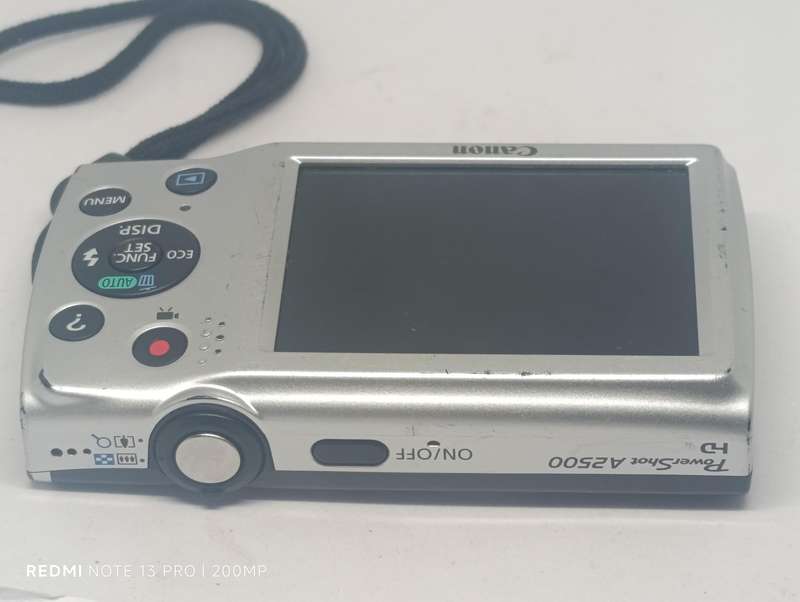 Canon POWERSHOT A2500 - 16MP - 5x Zoom - Digital Camera - No Charger