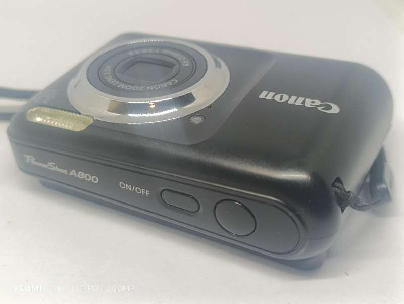 Canon PowerShot A800 - 10MP - 3.3x Zoom - Digital Camera