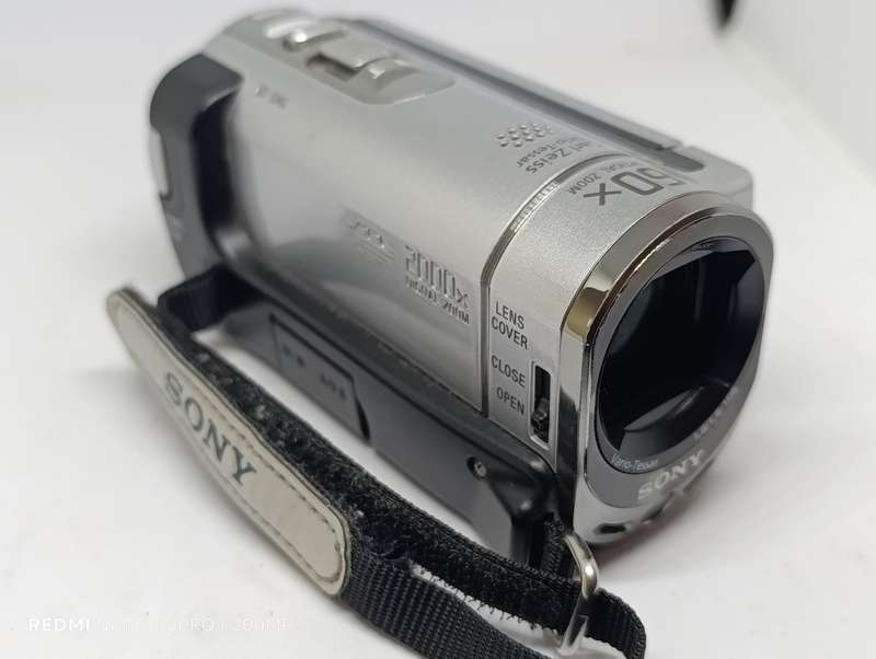 Sony DCR-SX44 4GB Handycam - 60x Optical Zoom