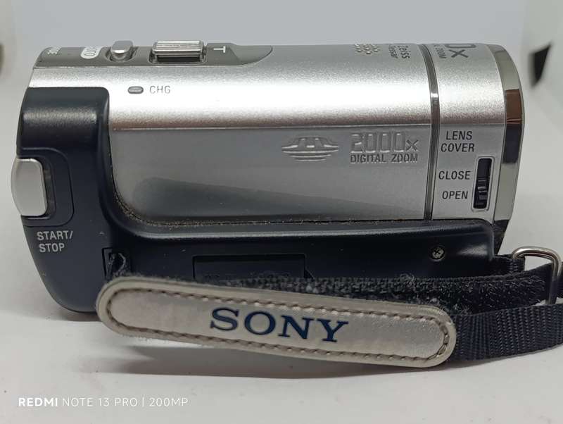 Sony DCR-SX44 4GB Handycam - 60x Optical Zoom