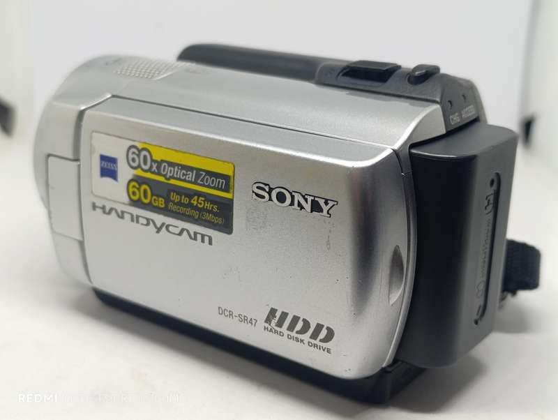 Sony DCR-SR47E 60GB Handycam - 60x Optical Zoom