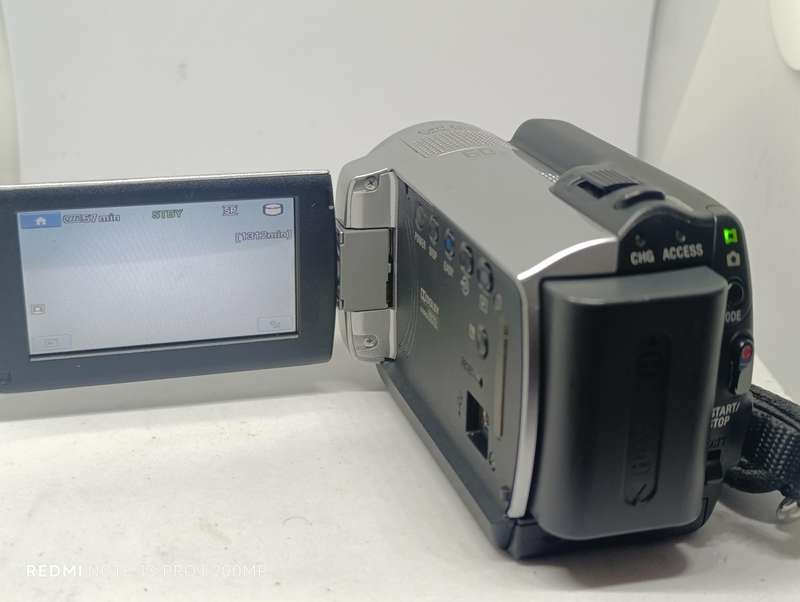 Sony DCR-SR47E 60GB Handycam - 60x Optical Zoom