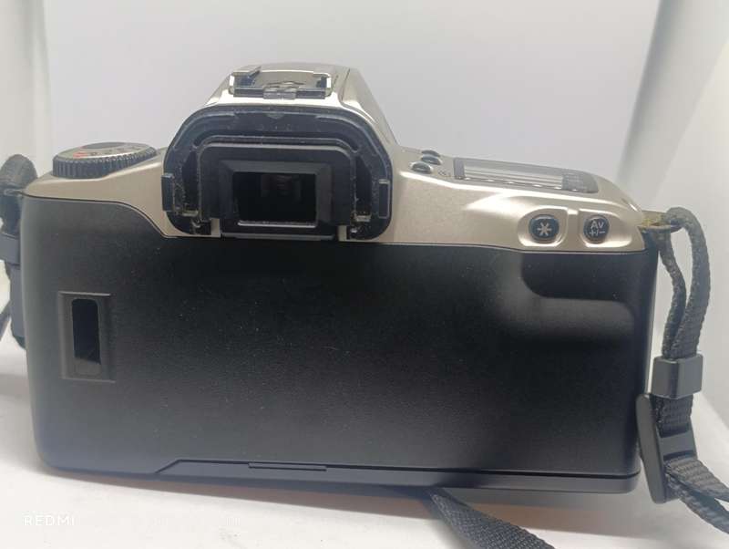 Canon EOS 300 - Film Camera