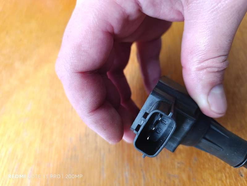 Nissan X-Trail T30 QR25 Ignition Coil