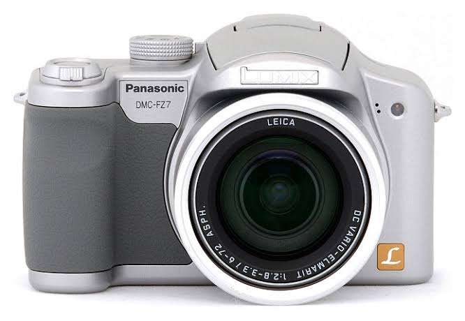 Panasonic Lumix DMC FZ7 - 6MP - 12x Zoom - Digital Camera
