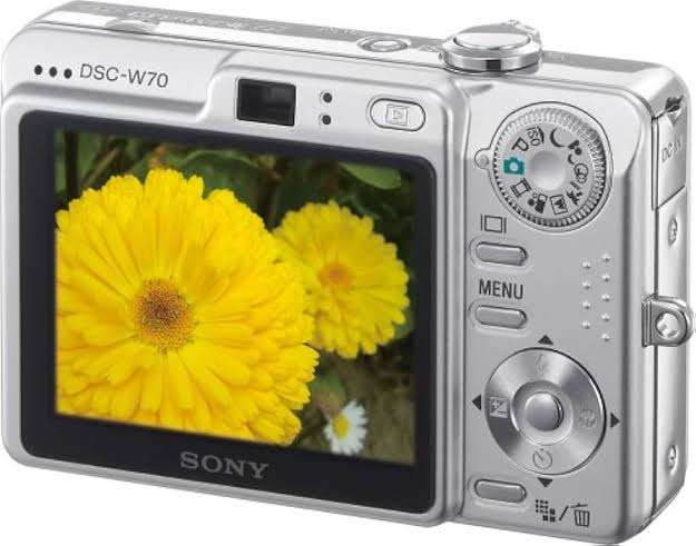 Sony Cyber-Shot W70 - 7.2MP - 3x Zoom - Digital Camera
