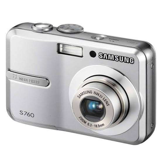 Samsung S760 - 7.2MP - 3x Zoom - Digital Camera