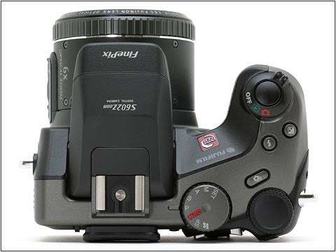 Fujifilm Finepix S602 Zoom - 3.1MP - 6x Zoom - Digital Camera