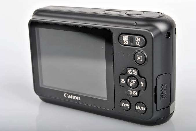 Canon PowerShot A800 - 10MP - 3.3x Zoom - Digital Camera