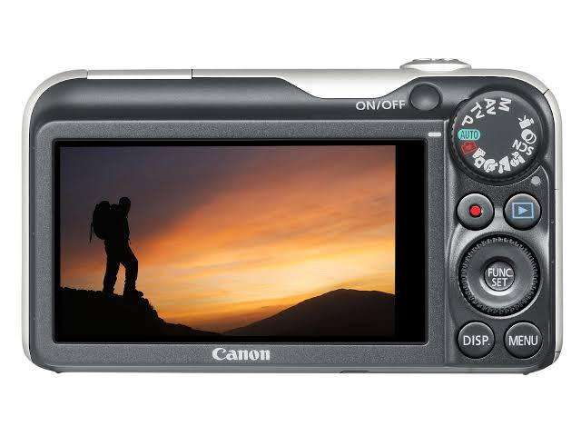 Canon PowerShot SX220HS - 12.1MP - 14x Zoom - Digital Camera