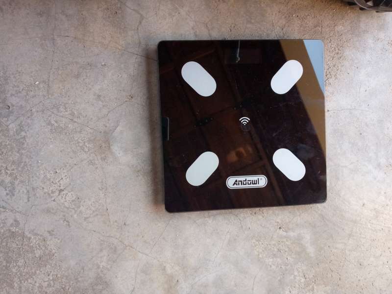 Andowl Wireless Rechargeable Smart Body Fat Scale