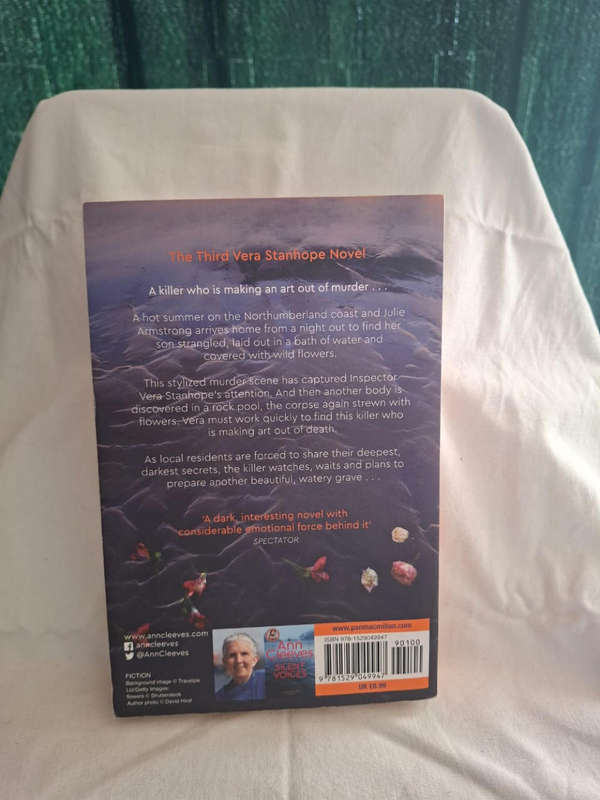 Ann Cleeves Hidden Depths