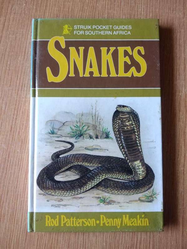 Struik pocket guides for Southern Africa - 3 assorted books on Snakes, spiders and sharks