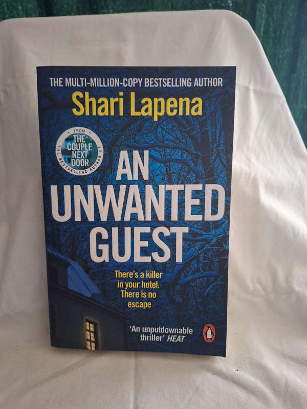 Shari Lapena An Unwanted Guest