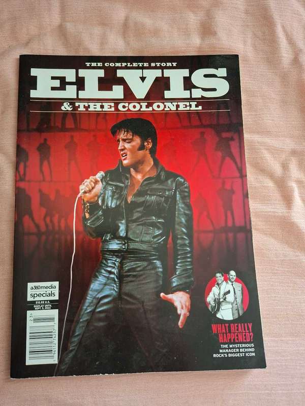 Elvis Presley 2 dvds, magazine and 2 plaques