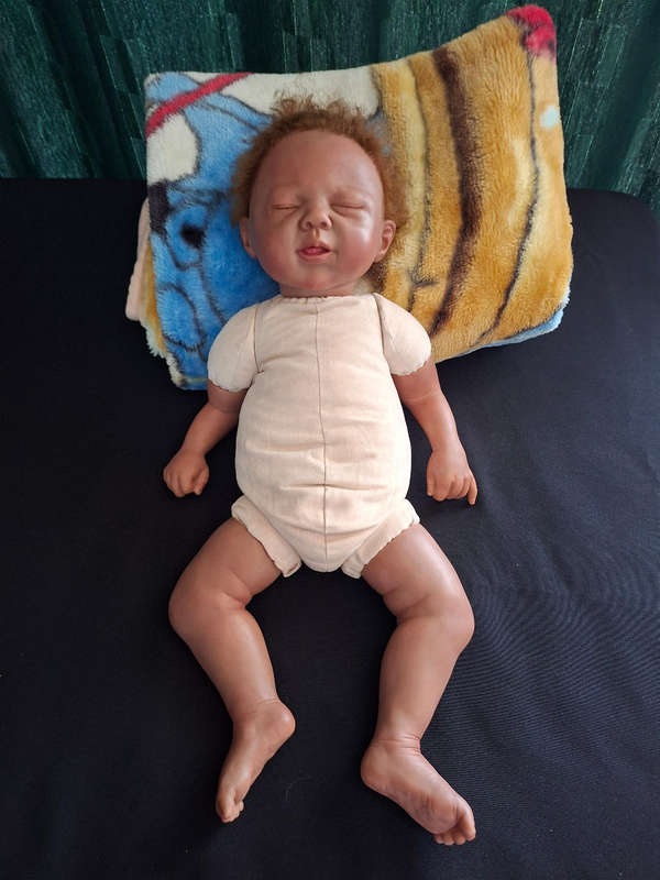 Life-like silicone "Reborn Baby " Doll
