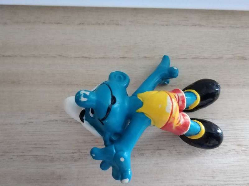 Smurf Basketball Peyo