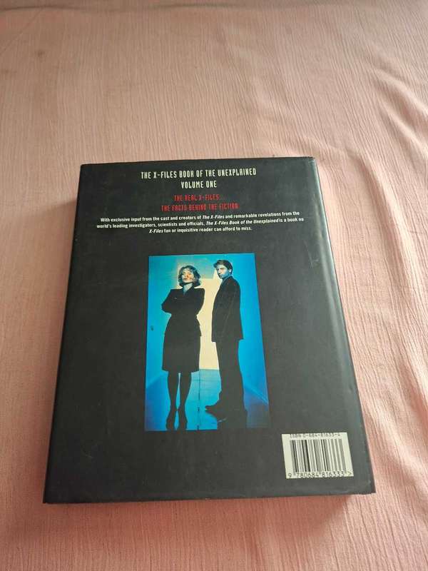 The X Files  Book of the unexplained Volume 1 Jane Goldman