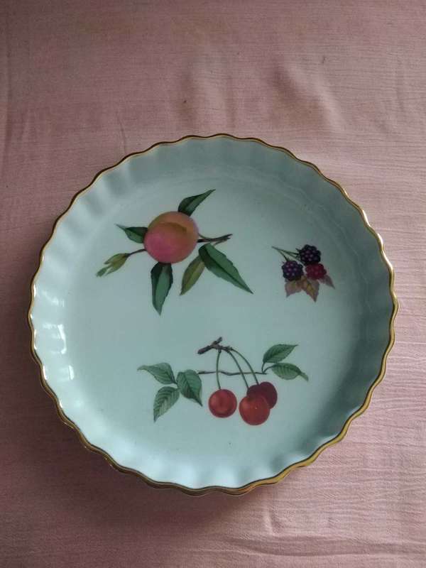 Royal Worchester Flan /Pie Dish