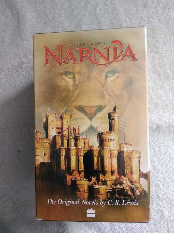 C. S. Lewis The Chronicles of NARNIA
