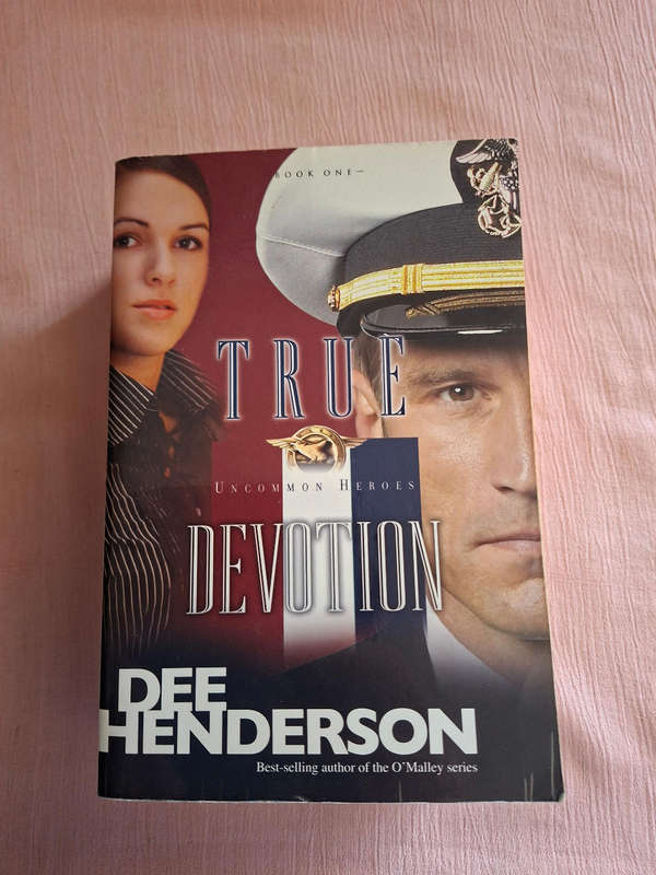 Dee Henderson Uncommon Heros Series
