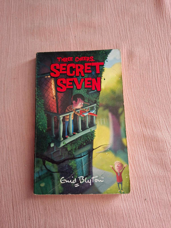 Enid Blyton The Secret Seven Three Cheers