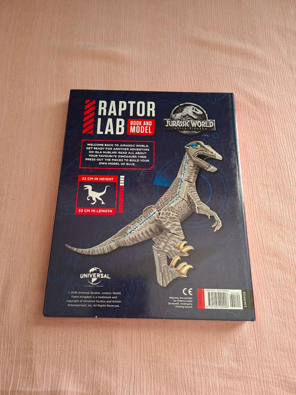 Jurassic World Fallen Kingdom Raptor Lab book and model