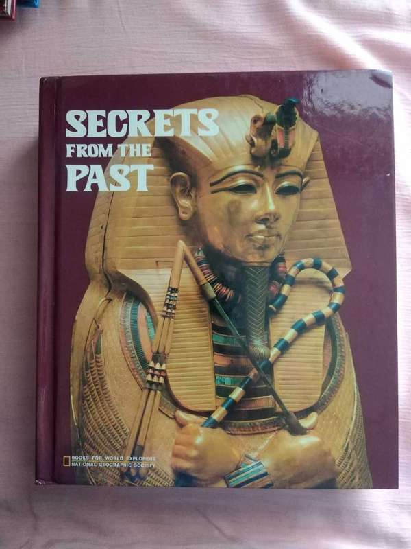 7 Assorted National Geographic Society Books