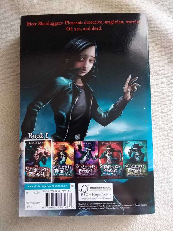 Derek Landy Skulduggery Pleasant