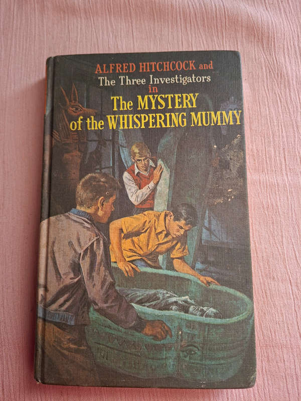 Alfred Hitchxock and the Three Investigators in The Mystery of the Whispering Mummy