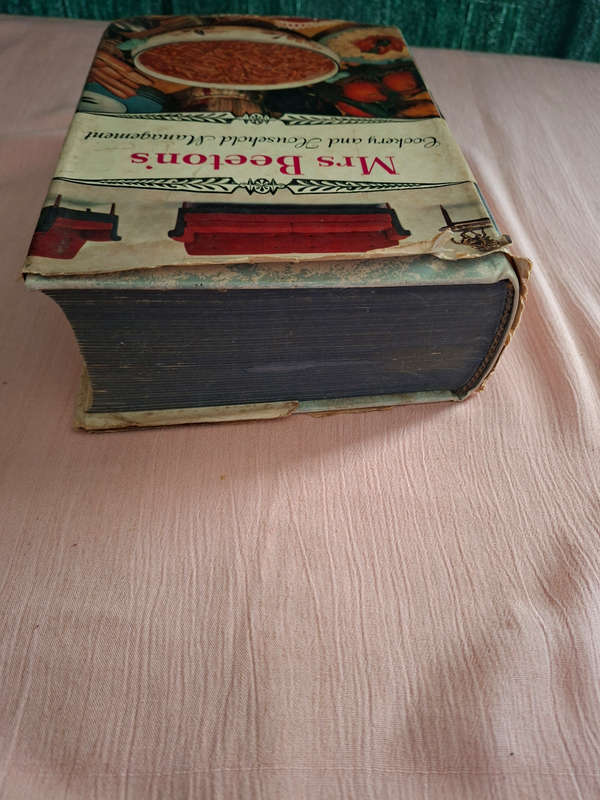 Mrs Beeton's Cookery and Household Management