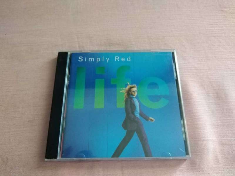 Simply Red Life