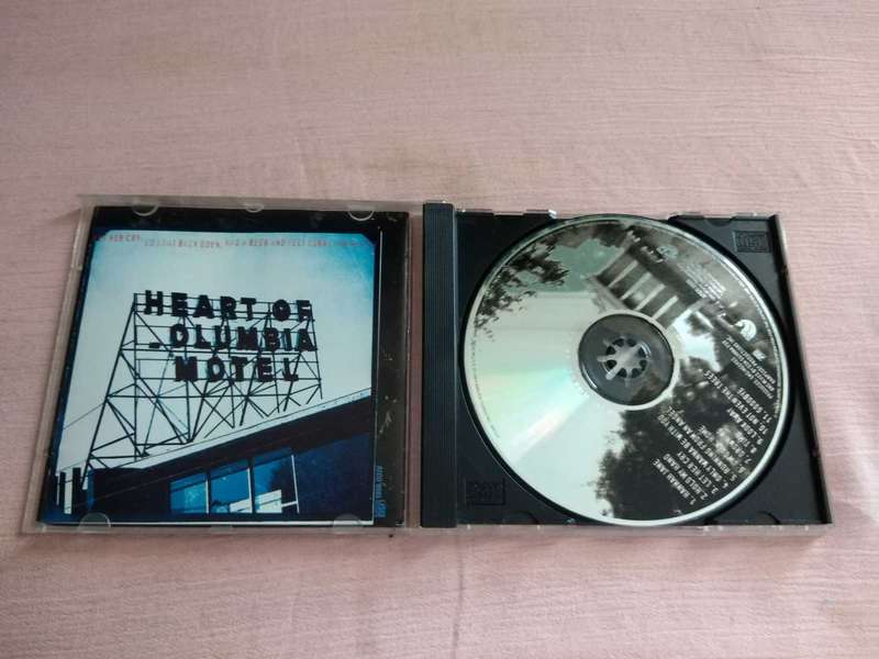 Hootie & the Blowfish Cracked rear view