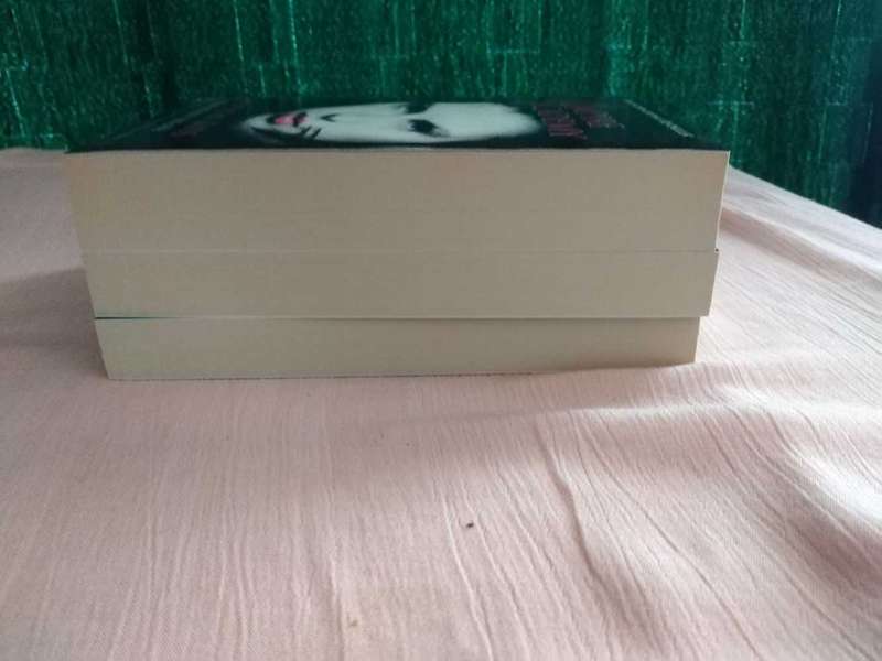 Vampire Academy Collection box set of 3 Richelle Mead