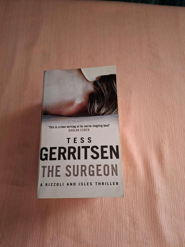 Tess Gerristen  The Surgeon