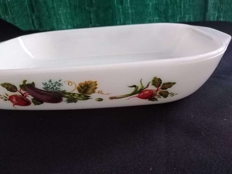 Vintage Pyrex Dish