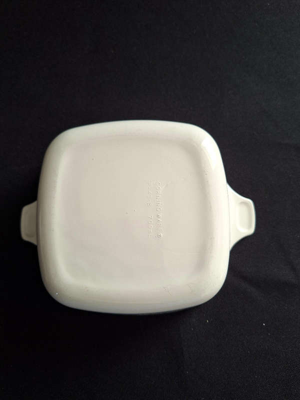 Corning Ware Casserole Dish 700ml Le Persil