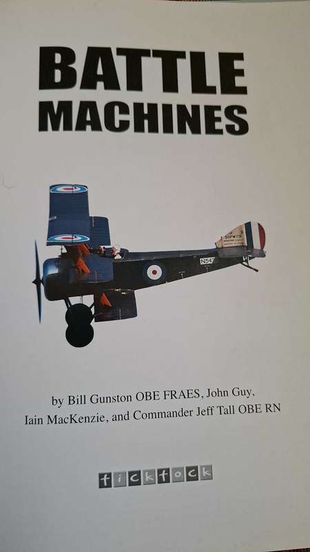Battle Machines Bill Gunston, John Guy, Iain MacKenzie and Commander Jeff Tall