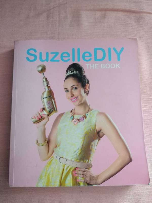 Suzelle DIY the book